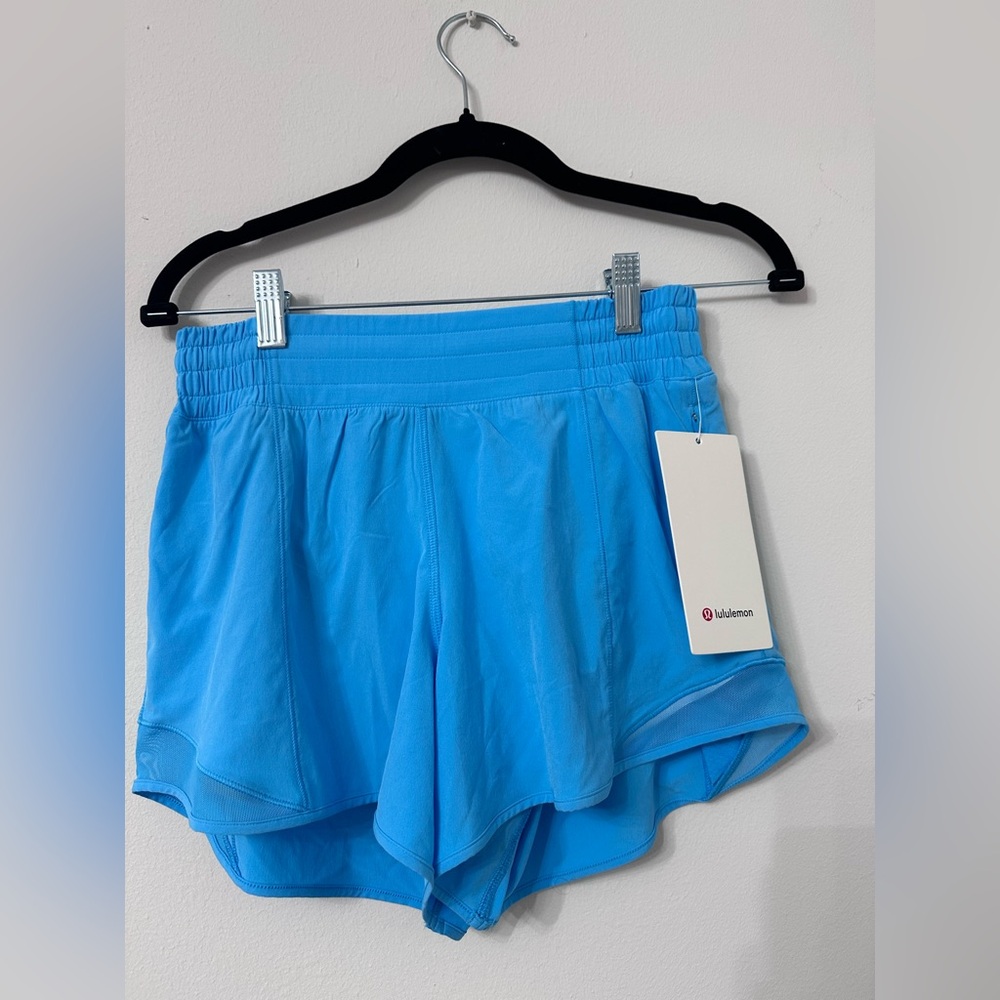 NWT! Lululemon Hotty Hot High-Rise Lined Short 4”